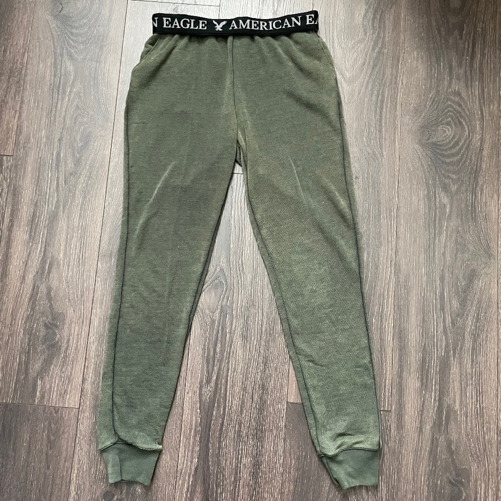 🚨Last Chance🚨 Olive Green Women's Joggers American Eagle